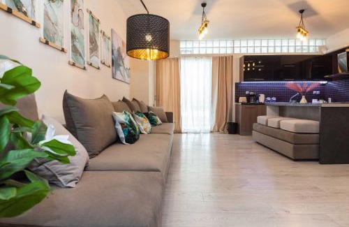 Dafni-Ymittos Apartment | Luxurious Modern Apt in Dafni by MPS