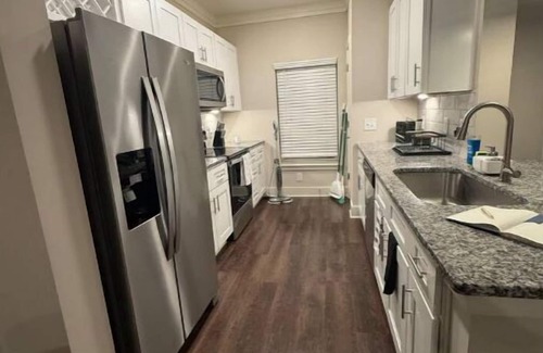 McDonough Apartment | Luxurious Plush Apartment