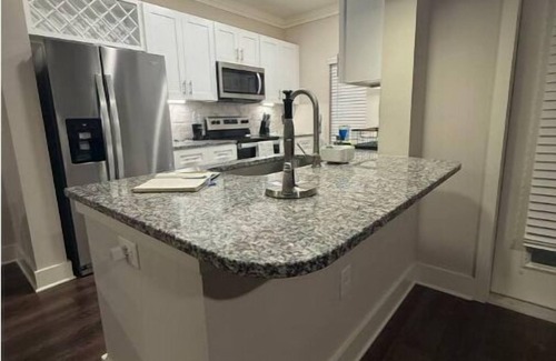 McDonough Apartment | Luxurious Plush Apartment