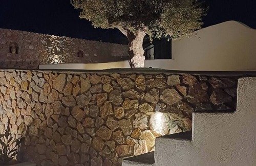 Exo Gialos House | Luxurious Private Retreat in Santorini