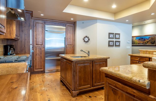Warm Springs House | Luxurious Property with Spectacular Bald Mountain Views