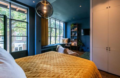 Oud-Zuid House | Luxurious Residence in Vondelpark/Museum District