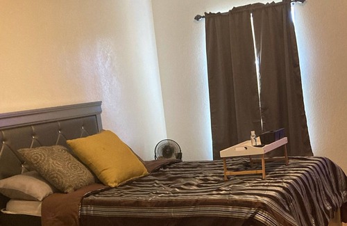 Pleasant Grove House | Luxurious Stay In Central South East Dallas