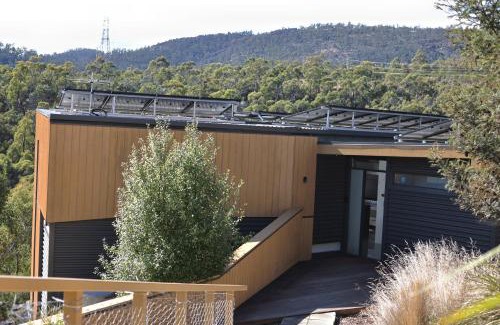Geilston Bay House | Luxurious, Tranquil and Private
