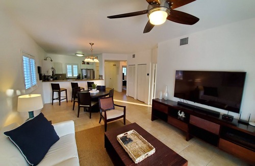 Alice Town Villa | "Luxurious Villa" 2 Bedroom/2 Bath