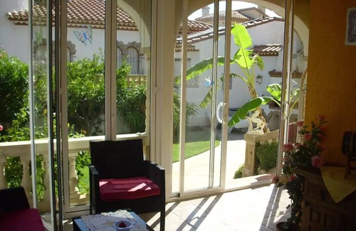 Miami Platja House | Luxurious villa, pool, air conditioning, fantastic garden directly in Miami Platja