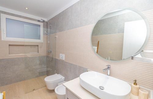 Dominicus Apartment | Luxury 1 BR at Aqua Esmeralda Private Beach Access