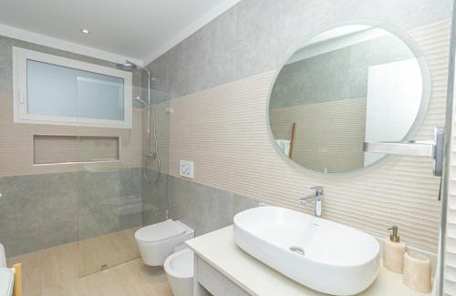 Dominicus Apartment | Luxury 1 BR at Aqua Esmeralda Private Beach Access
