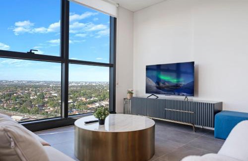 Homebush Apartment | Luxury 1BR Apt with Stunning City Skyline Views
