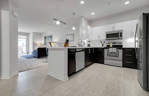 Mira Mesa Apartment | Luxury 1BR w/Spa | nr SD International Airport
