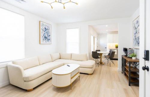 Eagle Hill Apartment | Luxury 2 Bed 2 Bath East Boston