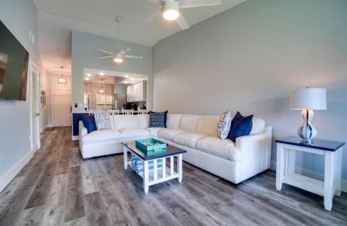 Trailer Estates House | Luxury 2 bed and 2bath Lakefront Condo Near IMG and Anna Maria Island
