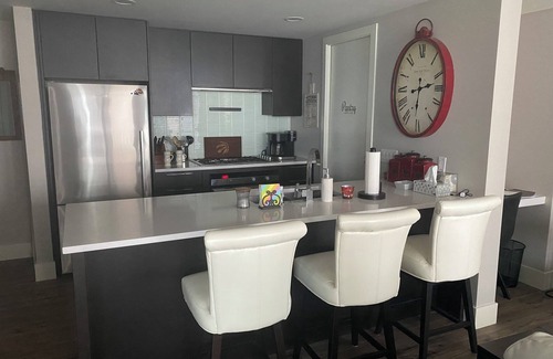 Connaught Condo | Luxury 2 bedroom, 2 bath condo in the beautiful west end of downtown Calgary.