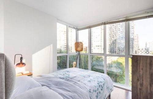 Downtown Vancouver Apartment | Luxury 2-bedroom condo beach side Yaletown