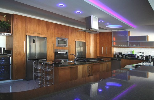 Villas Ana Maria Villa | Luxury 21BD Party Complex, guest-friendly, steps from Clubs/Beaches!