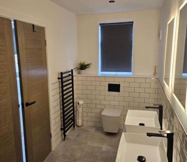 Harehills Apartment | Luxury 3 bed next to city centre