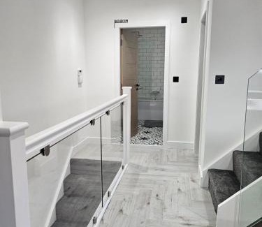 Harehills Apartment | Luxury 3 bed next to city centre