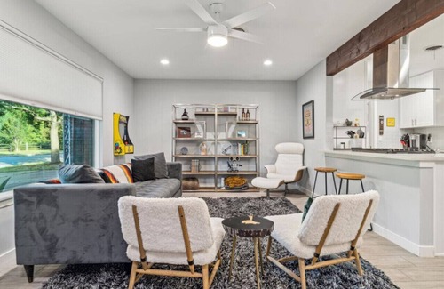 University Hills House | Luxury 3bd/2ba University Hills!