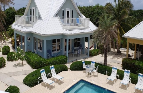 North Side Villa | Luxury 3bd Beach Front 4 Green Stunning Views