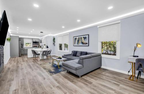 Villa Heights House | Luxury 3BR House in Charlotte