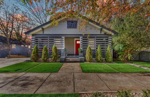 Villa Heights House | Luxury 3BR House in Charlotte