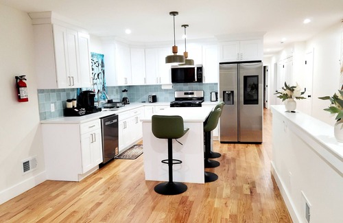 Weequahic House | Luxury 3BR Retreat Near NYC