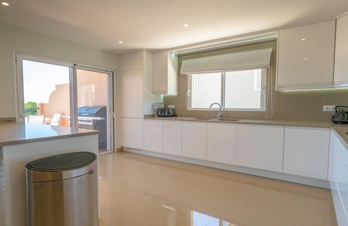 Atalaia House | Luxury 4 Bedroom Detached Villa on Boavista Golf Resort, Lagos