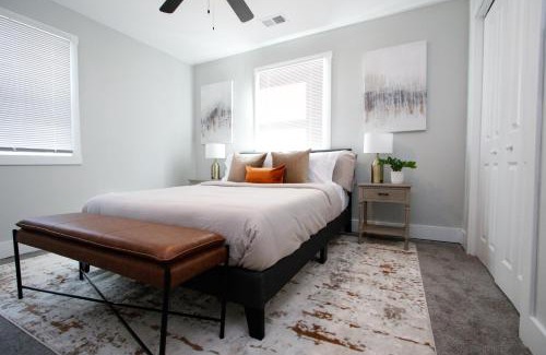 Sandtown House | Luxury 4 Large Bedrooms with 5 Beds and 3 Baths, a Quiet Street in Cascade Area