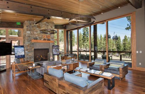 Truckee House | Luxury 4BD True Ski-In/Ski-Out Mid-Mountain Residence - Trailside Northstar