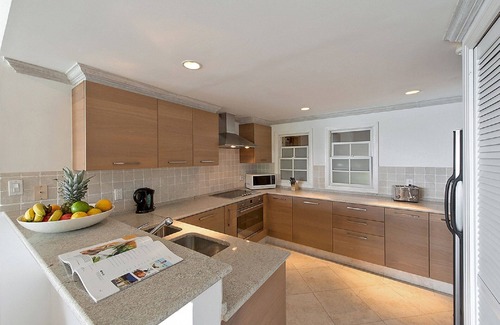 Sunset Crest Villa | *Luxury 4Bed/4Bath Beachfront Villa – Panoramic Ocean Views, Prime Location*