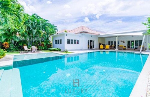Hua Hin Villa | Luxury 5 Bedroom Pool Villa Amrahs