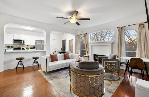 Scofield Farms House | Luxury 5BR, 3BA Austin Retreat ~ Pool~ Parking