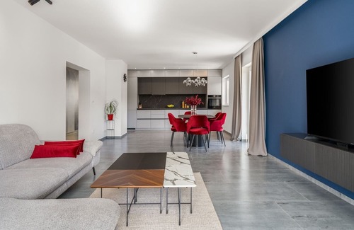 Imotski Villa | Luxury 6-bedroom villa, Finnish sauna, Treadmill, heated infinity swimming pool, spectacular and very comfortable outdoors, absolutely peaceful neighbourhood