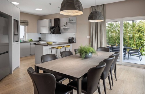 Mimice Villa | Luxury and stylish Villa IPONI with private pool, whirlpool, gym, sauna.