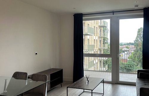 Tokyngton Apartment | Luxury apartment in iconic Wembley