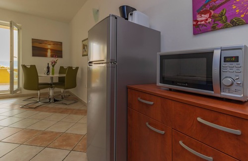 Marusici Apartment | Luxury apartment L2 in Villa Ruzmarina - 1 min walk to the beach