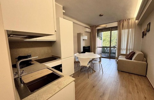 Aurelio Apartment | Luxury Apartment Metro Cornelia