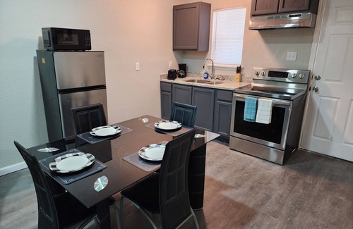 Biggs Field Apartment | Luxury Apartment Unit 8