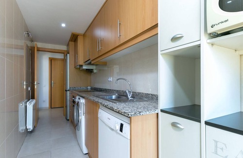 Vilatenim Apartment | Luxury Apartment with Private Pool & Garden in Figueres