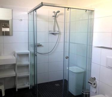 Zueschen Apartment | Luxury Apartments Winterberg in der alten Schule