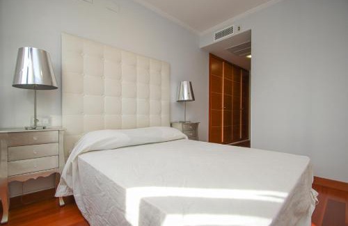 San Bernardo Apartment | Luxury apt in Plaza de España - FREE parking