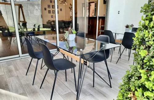 Zona 11 Apartment | Luxury Apt Near Airport