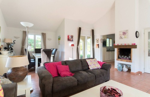 Vallon-Pont-d'Arc Villa | Luxury Ardeche Villa | Villa Lavande | 2 Bedrooms | Private Pool | Perfect for.