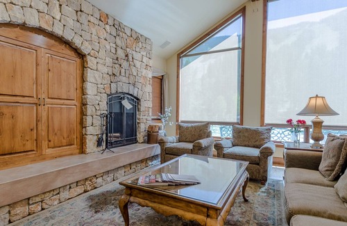 Warm Springs House | Luxury at the Base of Bald Mt - Walk to Lifts!