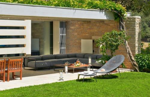 Bol Villa | Luxury Beachfront Villa Castello Bol with private pool at the promenade Zlatni Rat at the beach in Bol - Brac