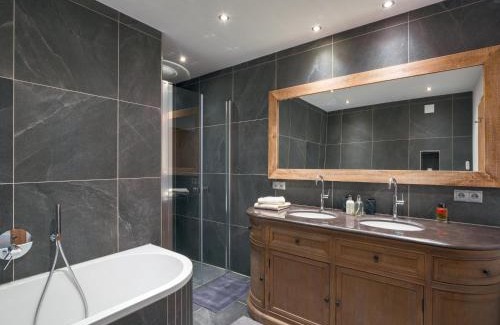 Kitzbuehel Ski Chalet | Luxury Central Kirchberg