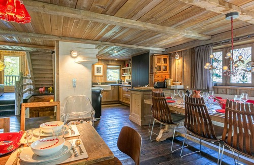 Val-d'Isere Ski Chalet | Luxury chalet with pool, sauna, hammam and bar - Sleeps 12