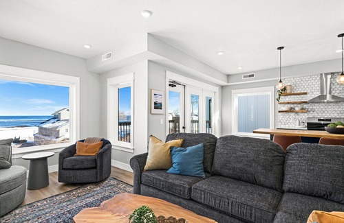 Park Point Condo | Luxury Condo w/Beach Access | Dragestil 715-3