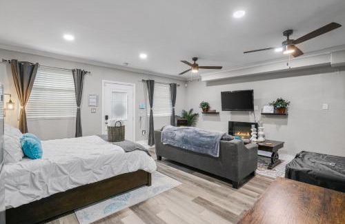 Vista House | Luxury Cozy Studio with Firepit