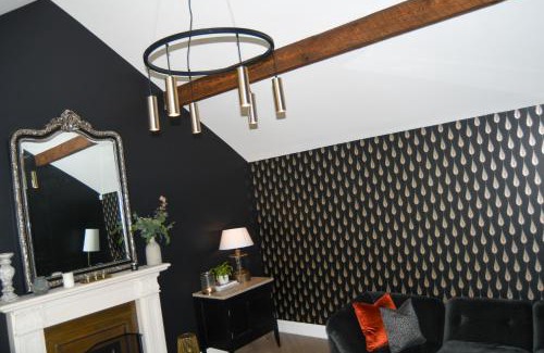 Templepatrick House | Luxury Croft Templepatrick Near Airport Rabbit and Hilton hotel